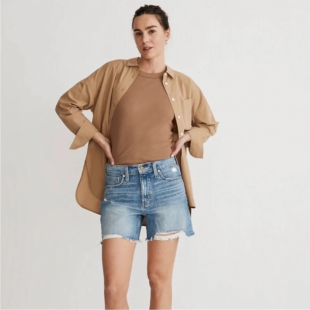 Madewell Relaxed Mid Length Distressed Denim Shorts - Picture 1 of 8